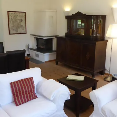 Apartament Gut-rattelvitz-parterre-a-hochwertig-sauna-kamin-etankstelle-spielscheune-15-000qm-parkland *