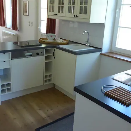 Gut-rattelvitz-parterre-a-hochwertig-sauna-kamin-etankstelle-spielscheune-15-000qm-parkland Apartament