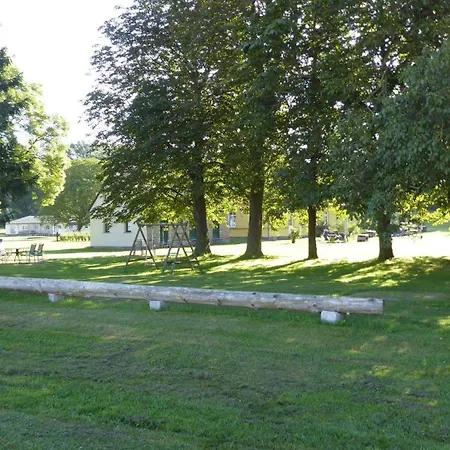 Apartament Gut-rattelvitz-parterre-a-hochwertig-sauna-kamin-etankstelle-spielscheune-15-000qm-parkland