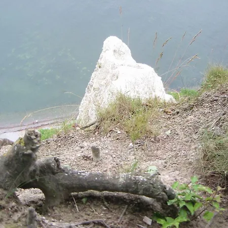 Gut-rattelvitz-parterre-a-hochwertig-sauna-kamin-etankstelle-spielscheune-15-000qm-parkland