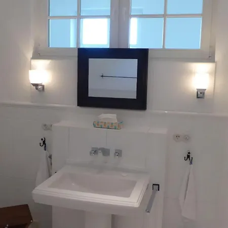 Apartament Gut-rattelvitz-parterre-a-hochwertig-sauna-kamin-etankstelle-spielscheune-15-000qm-parkland