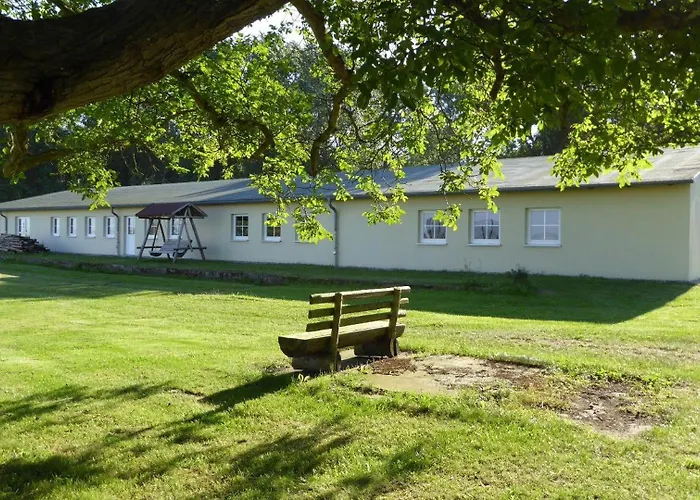 Gut-rattelvitz-parterre-a-hochwertig-sauna-kamin-etankstelle-spielscheune-15-000qm-parkland * Gingst